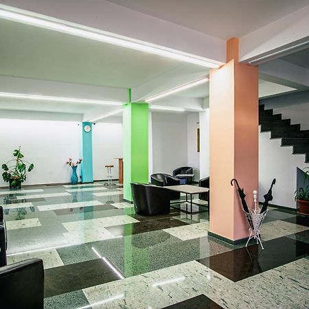 كلوج-نابوكا Colors Residence المظهر الخارجي الصورة